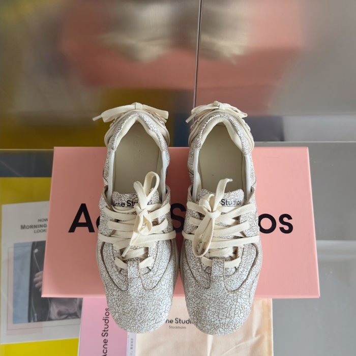 Кросівки фото 7