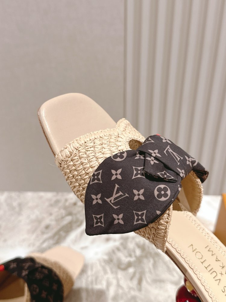 Босоніжки фото 6