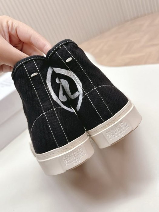 Кеды женские с раздвоенным носком фото 7