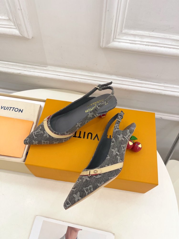 Босоножки фото 5