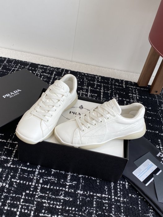 Кроссовки фото 3