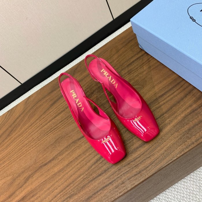 Босоножки фото 3