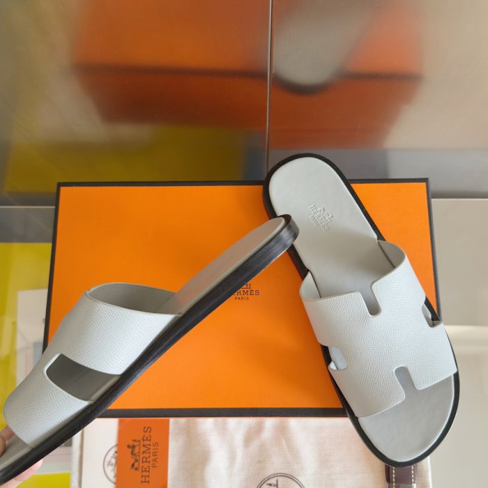 Шлепанцы женские фото 3