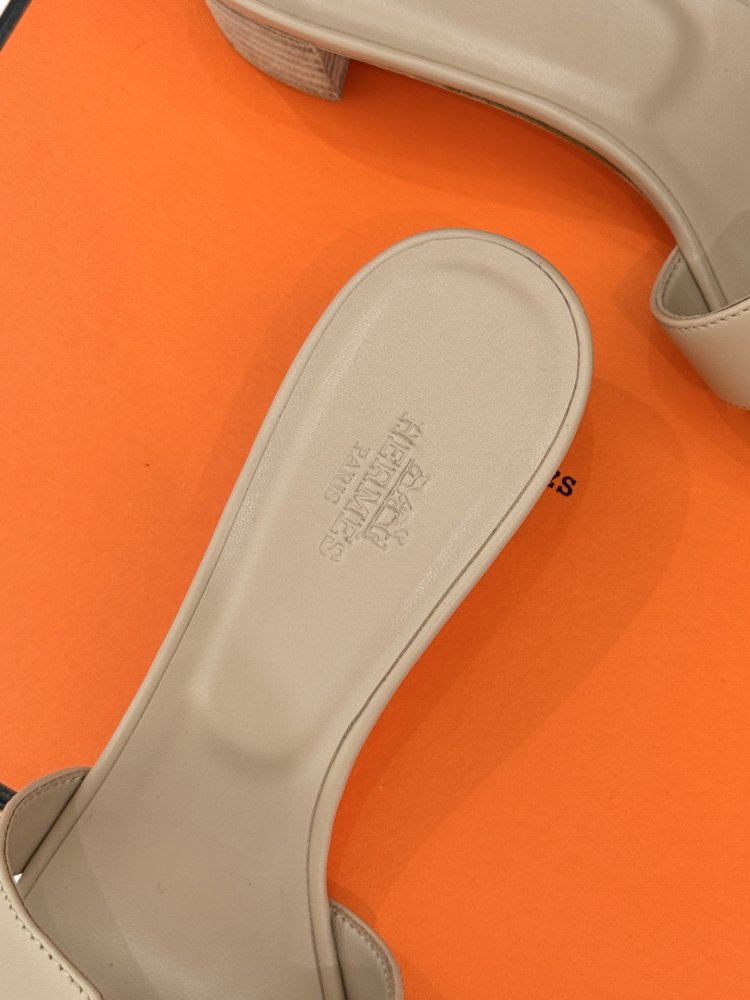 Босоножки фото 8