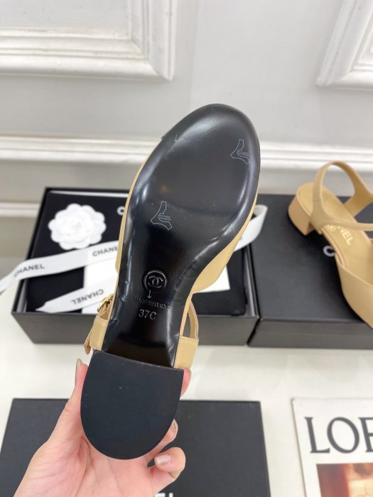 Босоножки фото 9