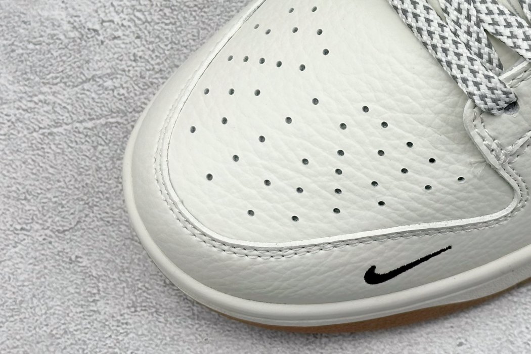 Кроссовки Supreme x Nk SB Dunk Low фото 7