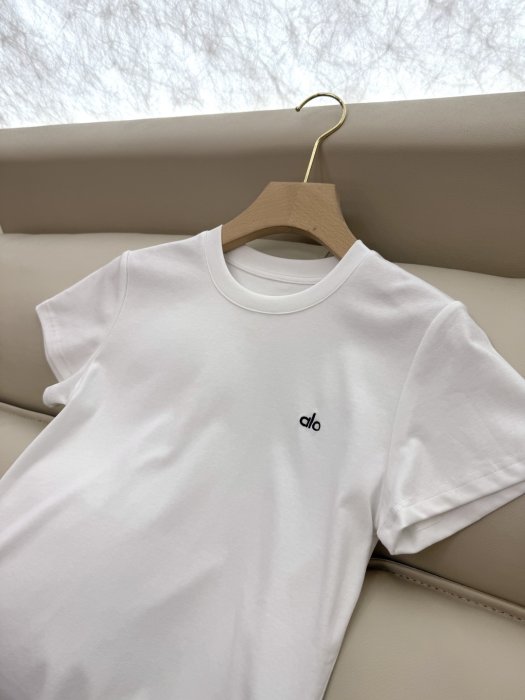 Костюм женский фото 7