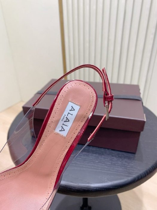 Босоножки фото 3