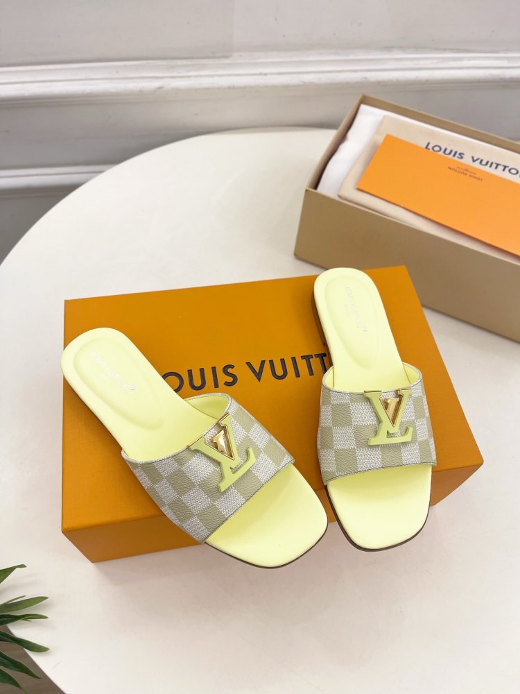 Шльопанці жіночі фото 2