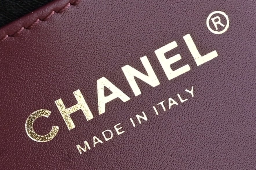 Черная кожаная сумка через плечо Chanel Matelasse фото 8