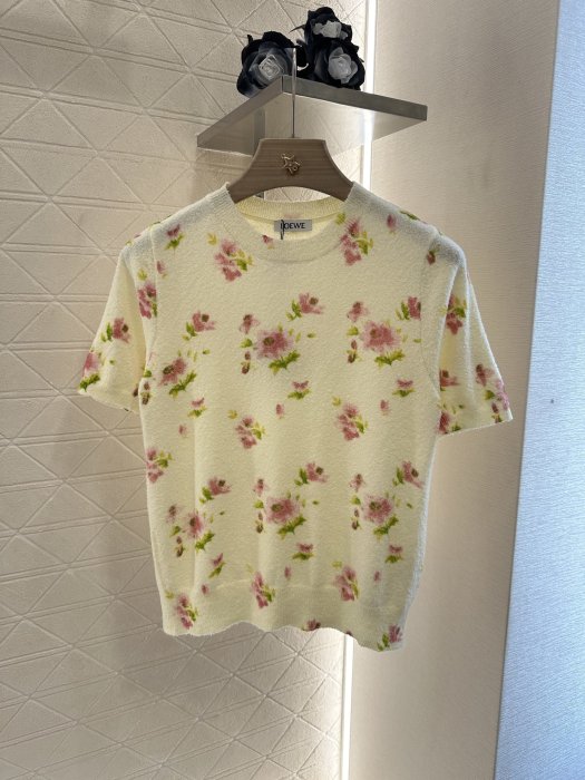 Футболка женская