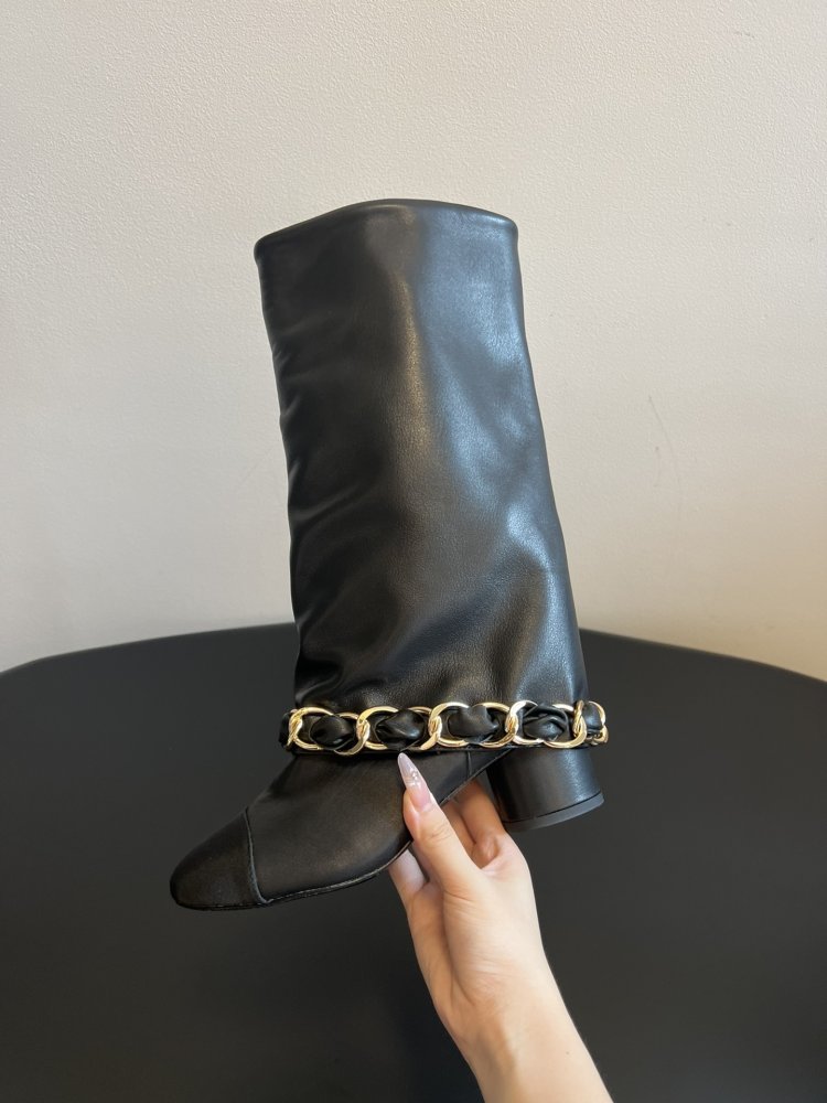 Сапоги женские фото 5