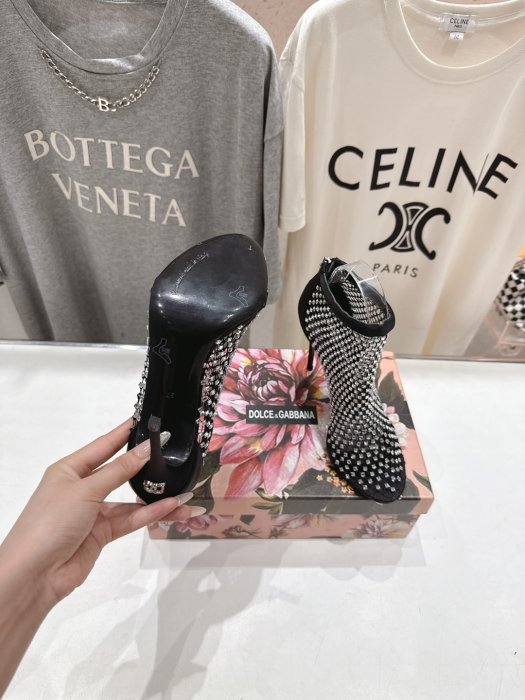 Босоніжки фото 9