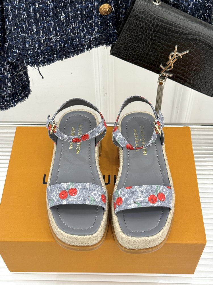 Босоніжки фото 4