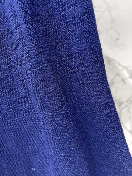 T-shirt women's фото 6