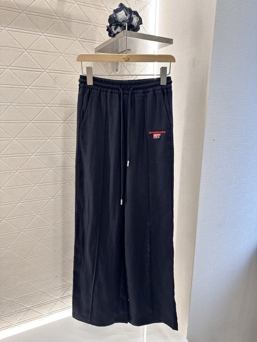 Штани жіночі