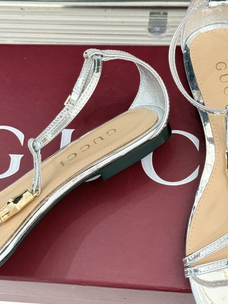 Босоножки фото 6