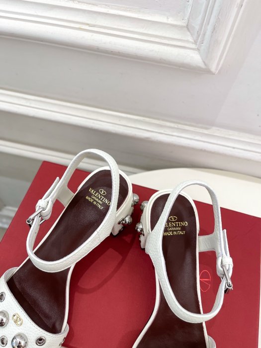 Босоножки фото 7