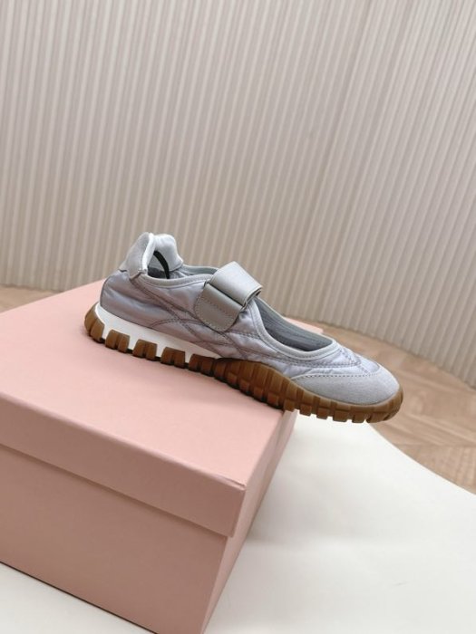 Кроссовки женские фото 8