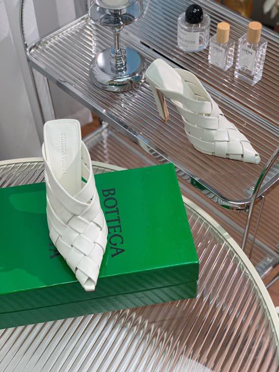 Sandals on high heel (10 cm) white фото 4