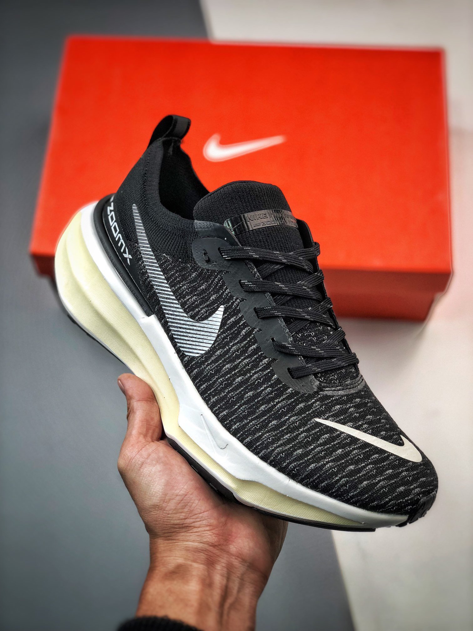 Кроссовки Zoom x Invincible Run FK 3 DR2615-001