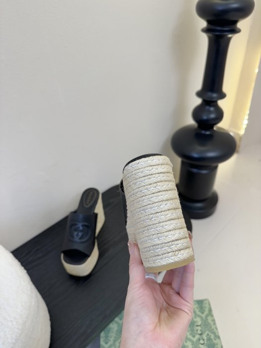 Босоножки фото 7