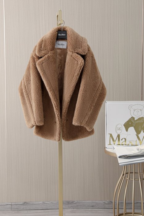 A short women's coat Teddy Bear фото 2