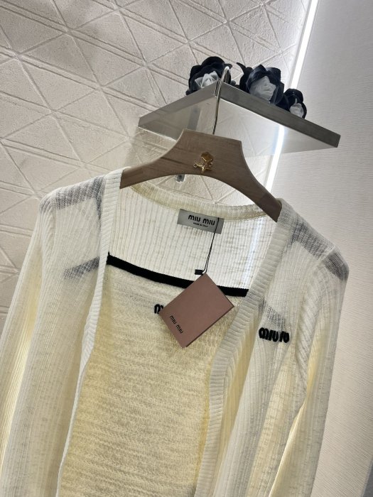 Кофта жіноча фото 3