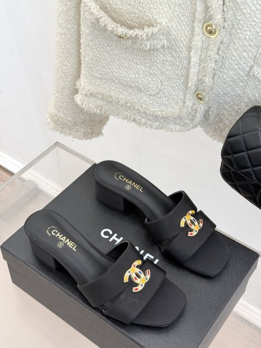 Босоножки фото 3