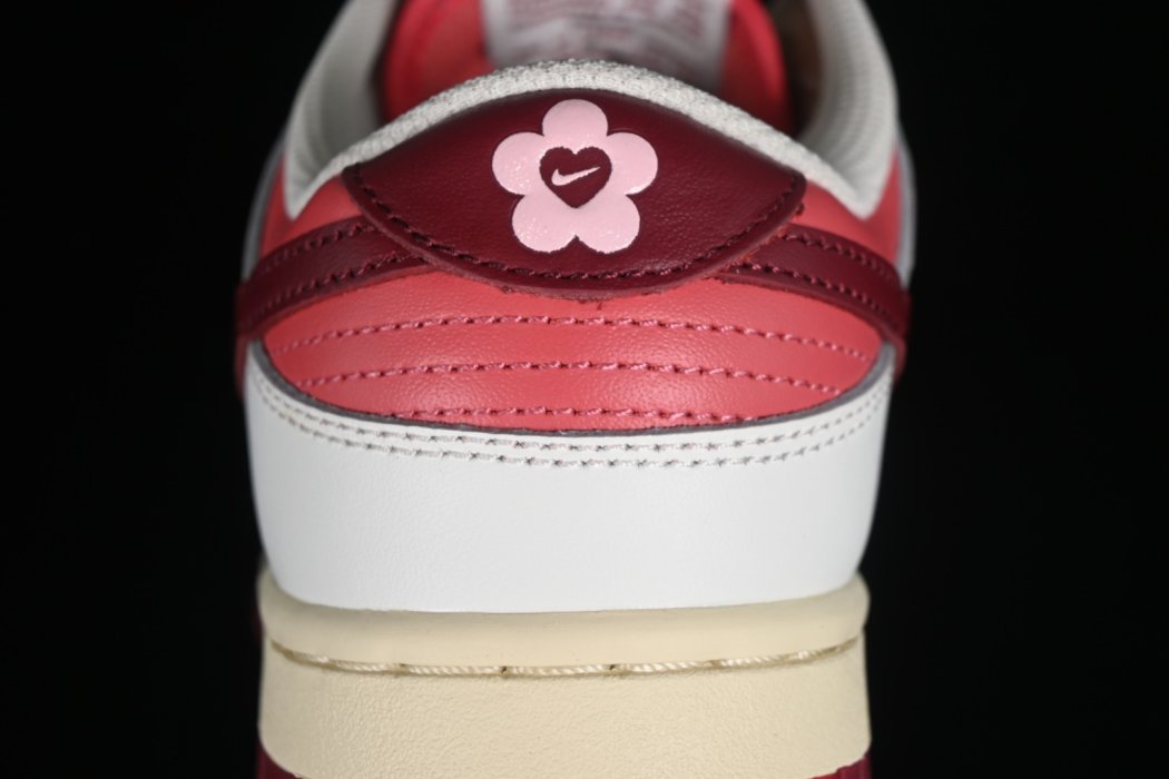 Sneakers Dunk Low GS Valentines Day HF0736-161 фото 11