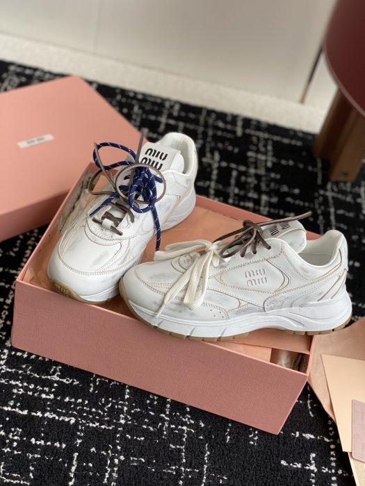 Кроссовки фото 3