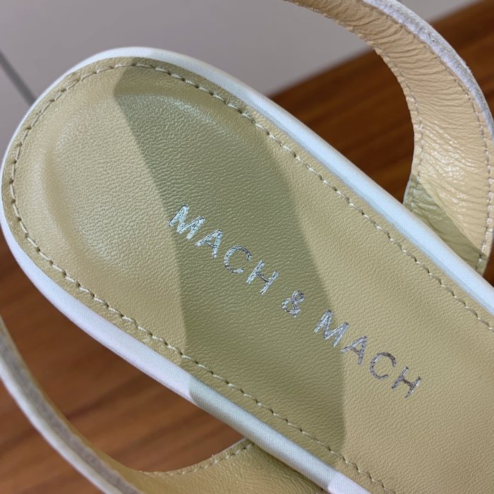 Босоніжки фото 8