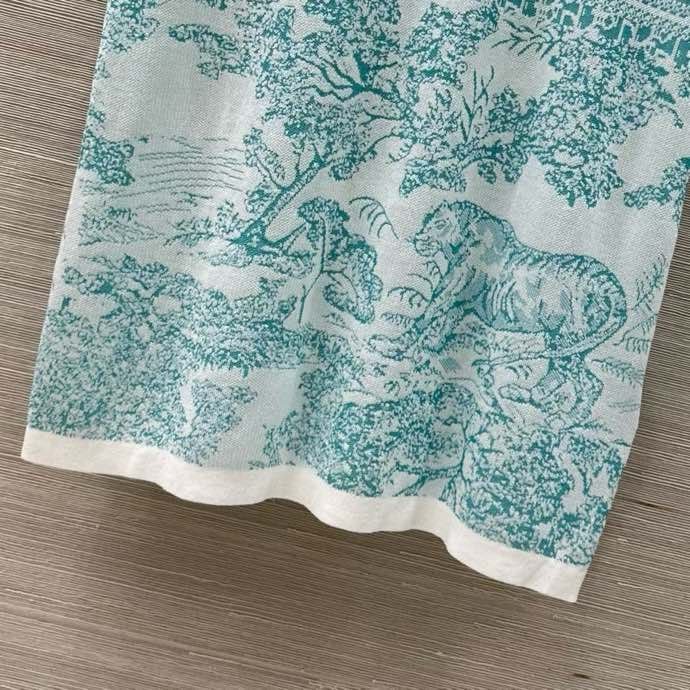 T-shirt women's фото 6