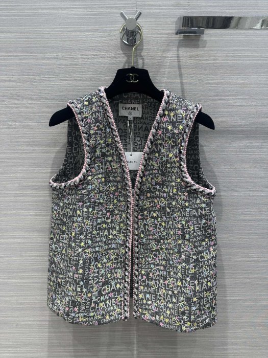 Tweed female vest
