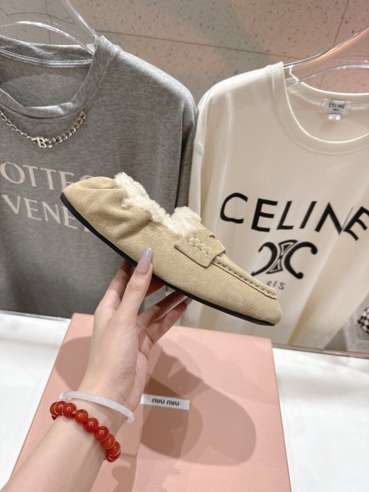 Лоферы женские на меху фото 5