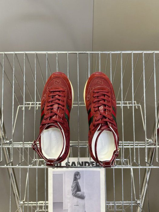 Кроссовки фото 7