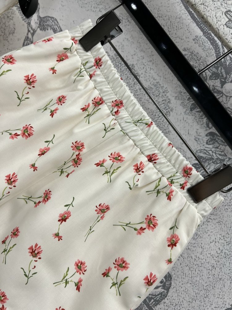 Costume female фото 4