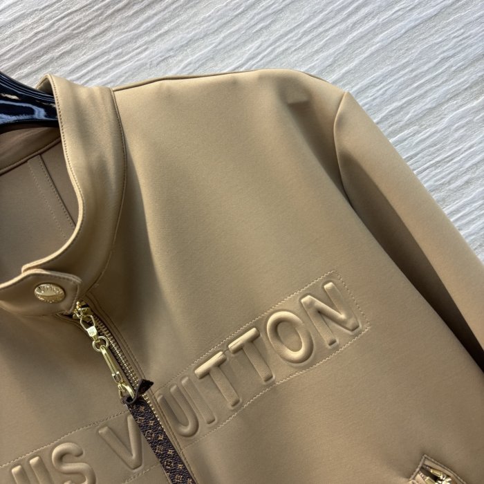 Куртка женская фото 4