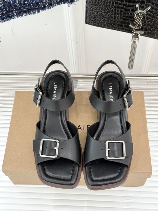 Босоножки фото 4