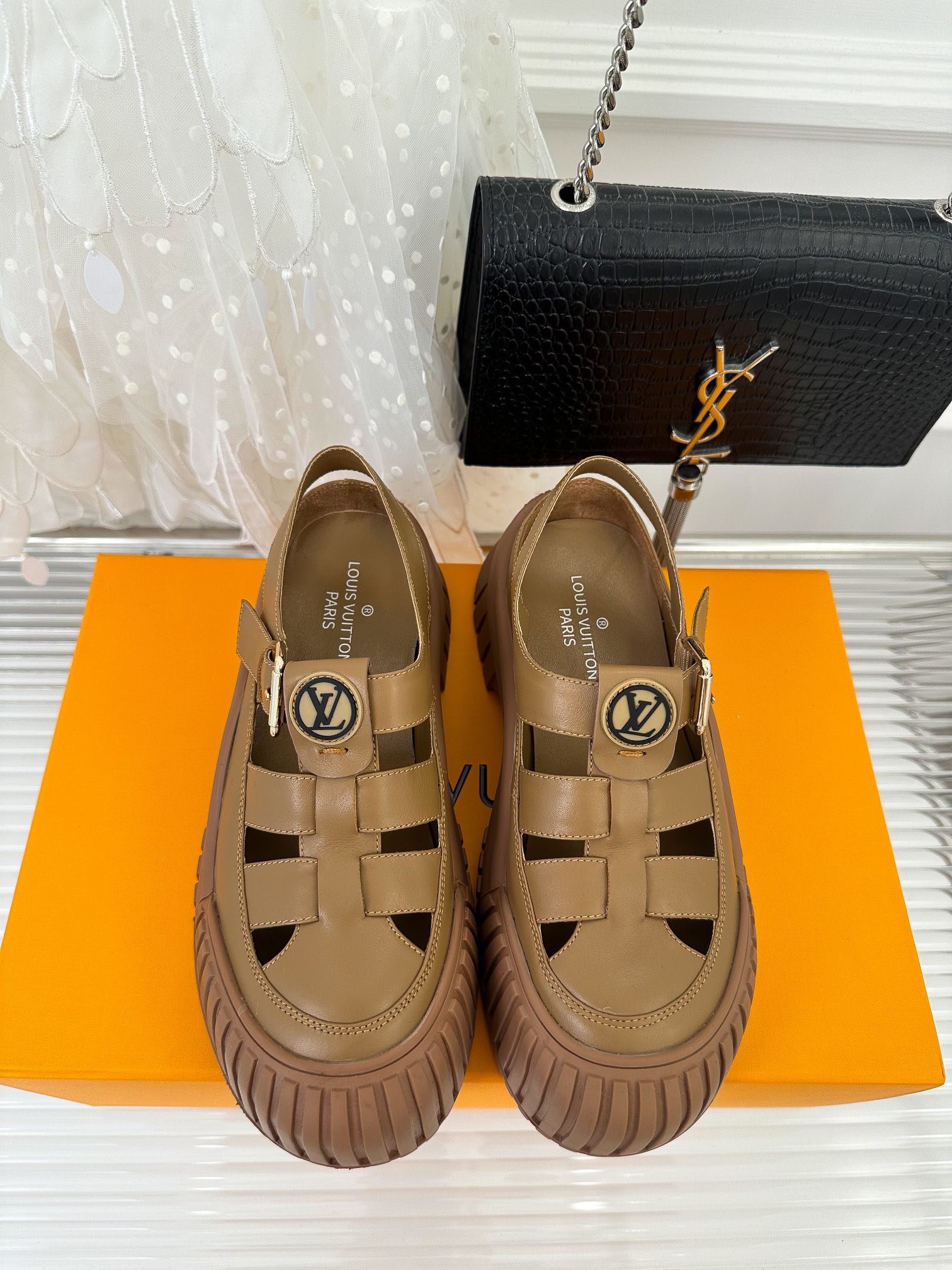 Sandals on platform 5 cm brown фото 4