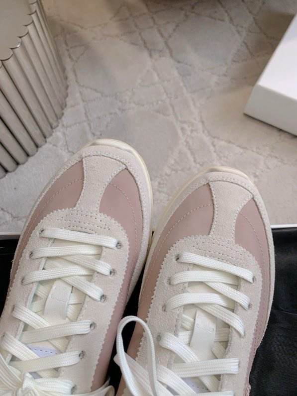 Кросівки жіночі фото 4