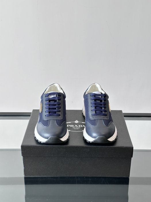 Кросівки чоловічі фото 2