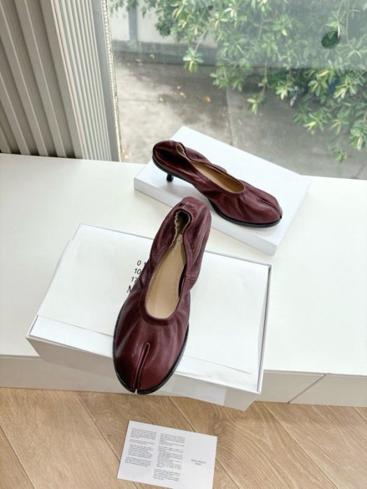 Туфли кожаные с раздвоенным носком фото 8