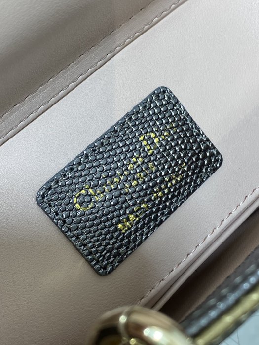 A bag Lady Dior 22 cm фото 9