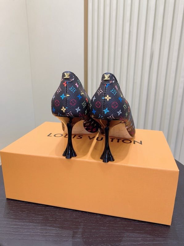 Туфли женские фото 3