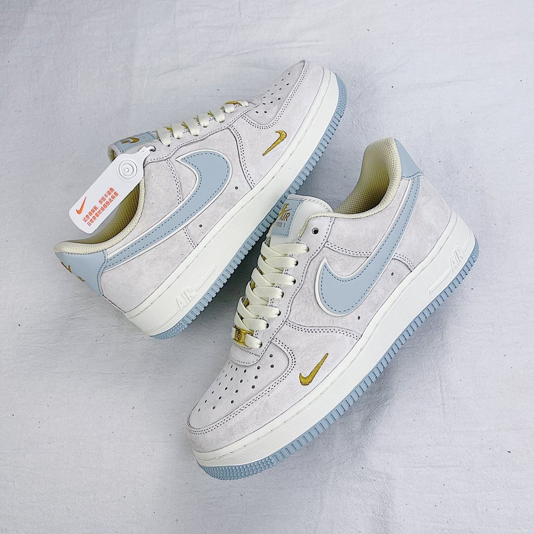 Nike air force 1 baby yellow best sale