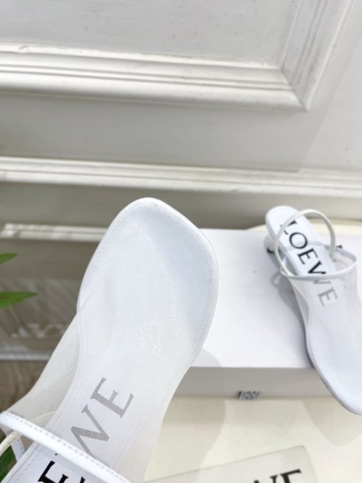 Босоножки фото 7