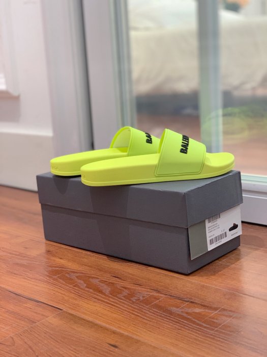 Шлепанцы фото 8