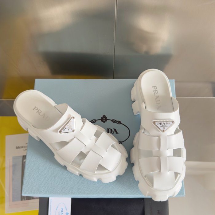 Босоножки фото 2