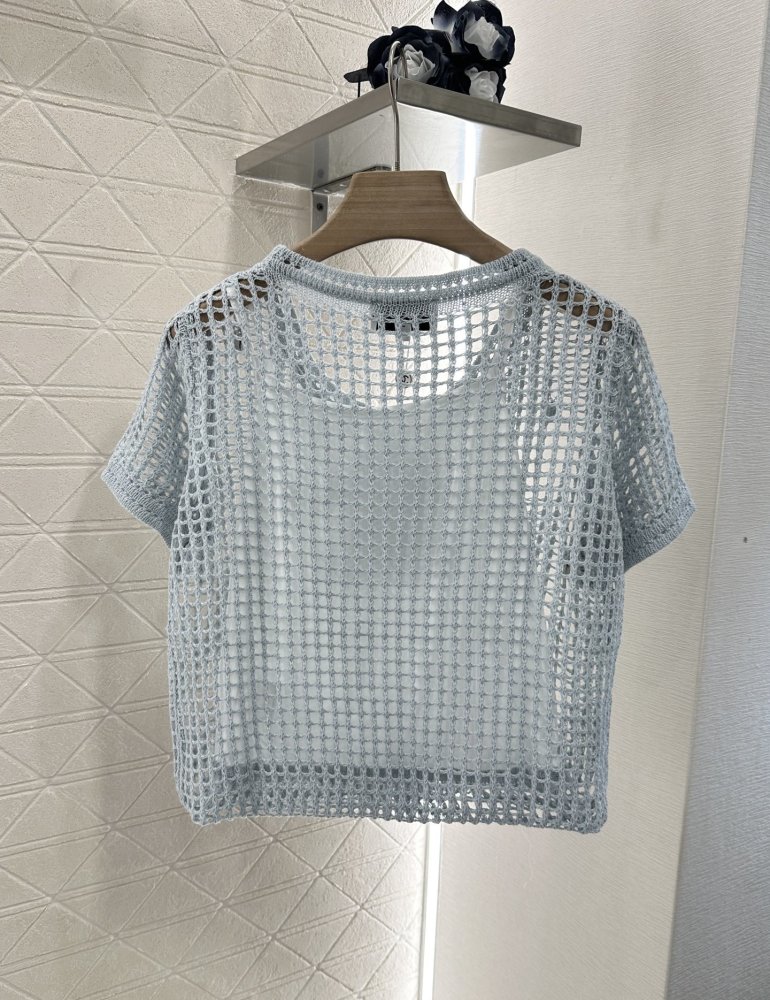 Футболка жіноча фото 2